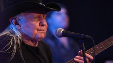 BLUES ALIVE 2010. Johnny Winter - Johnny Winter, americká bluesová legenda,... BLUES ALIVE 2010. Johnny Winter - Johnny Winter, americká bluesová legenda,...