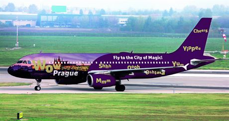 Takto by mlo vypadat letadlo lákající cestující na návtvu Prahy.