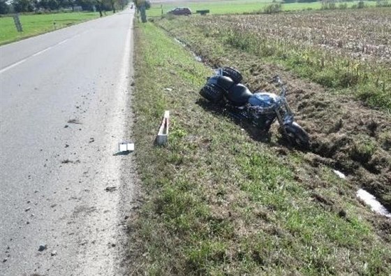 Tce zranného devtaticetiletého motorkáe pevezl vrtulník do...