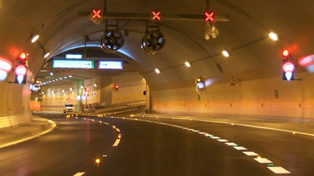 Nov tunel Blanka