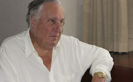 Spisovatel Frederick Forsyth (26. záí 2014)