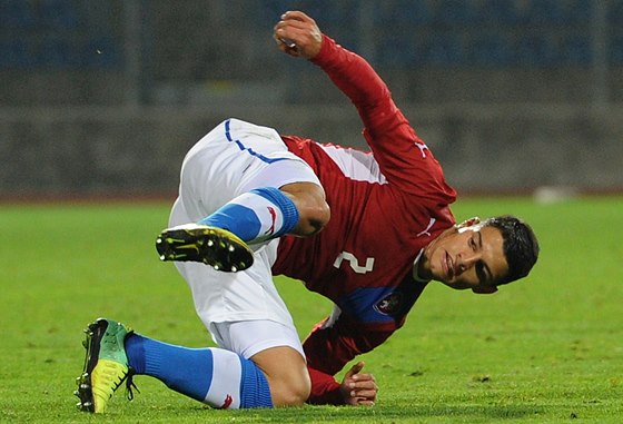 Luká Landovský v reprezentaním dresu v utkání proti Francii. 