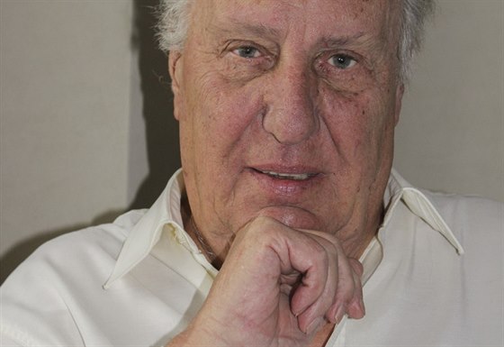 Spisovatel Frederick Forsyth (26. záí 2014)