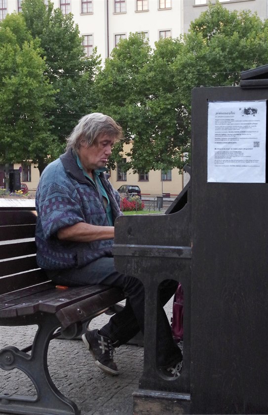 Piano na ulici
