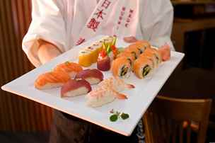 Japonsk speciality v podniku Sushi Bar Made in Japan