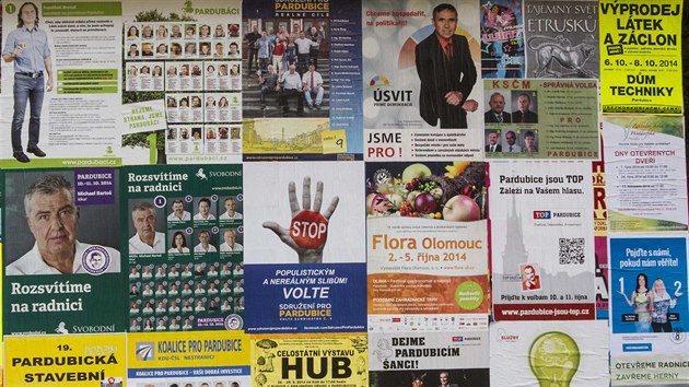 Pardubice jsou zahlceny plakty s pedvolebnmi  sliby.