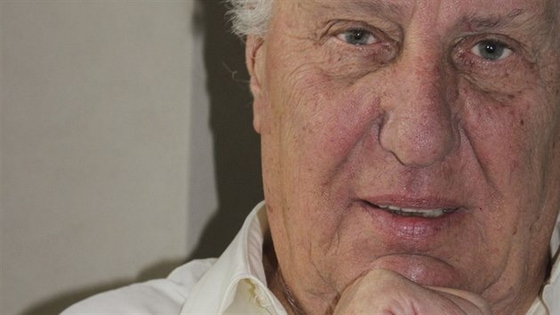 Spisovatel Frederick Forsyth (26. záí 2014)