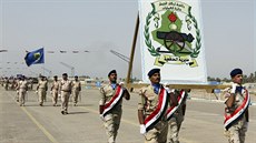 Pehlídka irácké armády v Bagdádu (1. íjna 2014).