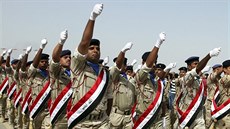 Pehlídka irácké armády v Bagdádu (1. íjna 2014).