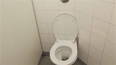 WC ve stanici metra Mstek ped rekonstrukcí