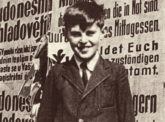 Petr Ginz byl v roce 1942 deportován do Terezína. O dva roky pozdji zahynul v...