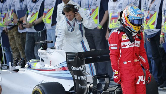 Fernando Alonso ze stáje Ferrari po dokonení Velké ceny Ruska.