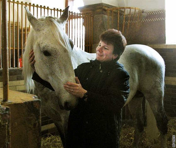 Bývalá editelka  Národního hebína v Kladrubech Lenka Gotthardová.