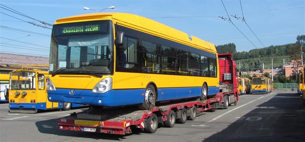 Jeden z nových trolejbus, které nyní poídila Dopravní spolenost Zlín -...