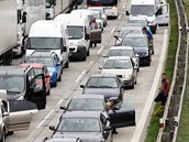 Kvůli zprovoznění části dálnice D1 a zakreslení vodorovného značení na 45.... Kvůli zprovoznění části dálnice D1 a zakreslení vodorovného značení na 45....