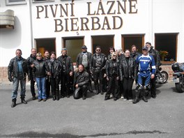 Motoklub Jestb jezdci z Radvanic na Trutnovsku na vyjce.