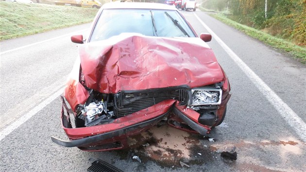 Dopravn nehoda v Tniti nad Orlic na frekventovan silnici slo I/11. (16. 10. 2014)