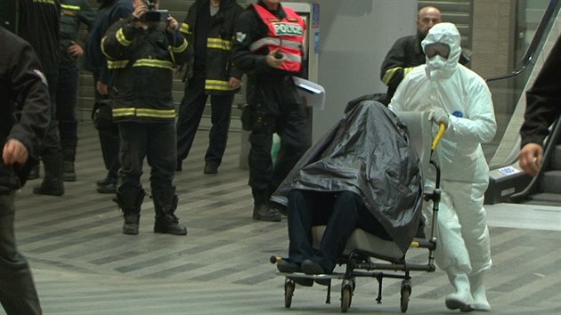 Na praském Hlavním nádraí zadreli mue s podezením na ebolu (11. íjna 2014)