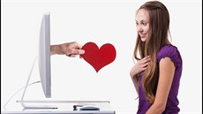 Romantický vztah skrze počítačovou obrazovku vyžaduje trpělivost a překvapení Romantický vztah skrze počítačovou obrazovku vyžaduje trpělivost a překvapení