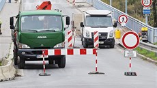 Uzavírka Tyršova mostu v Plzni-Doudlevcích. Uzavírka Tyršova mostu v Plzni-Doudlevcích.