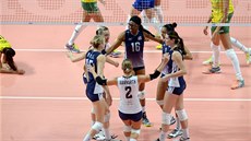 Americké volejbalistky postoupily do finále mistrovství světa. Americké volejbalistky postoupily do finále mistrovství světa.