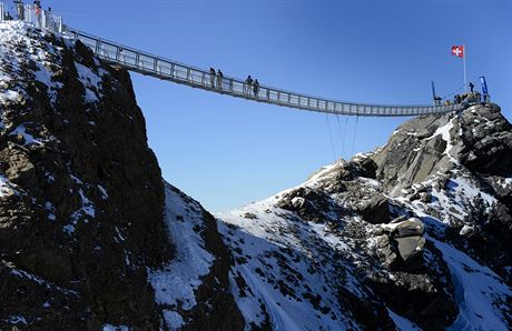 vcarsko otevelo v ledovcovm arelu Glacier 3000 v Les Diablerets prvn...