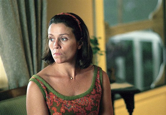 Frances McDormandová ve filmu Na pokraji slávy (2000)
