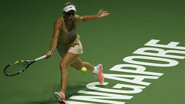 Dnsk tenistka Caroline Wozniack hraje na Turnaji mistry proti arapovov.