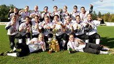 JE TO NAŠE! Softbalistky Eagles Praha slaví mistrovský titul. JE TO NAŠE! Softbalistky Eagles Praha slaví mistrovský titul.