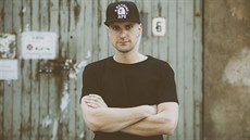 Koncert bude fenomenální, uslyšíte desítky mých věcí zahraných živě s desítkami... Koncert bude fenomenální, uslyšíte desítky mých věcí zahraných živě s desítkami...