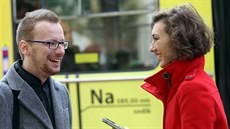 Mladý režisér David Kříž si myslí, že opera se jako žánr opět vrací na výsluní. Mladý režisér David Kříž si myslí, že opera se jako žánr opět vrací na výsluní.