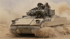 M2A2 Bradley bhem operace Enduring Freedom (Trvalá svoboda) v Iráku v íjnu...