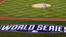 Jake Peavy z týmu San Francisco Giants v přestávce šestého zápasu Světové série Jake Peavy z týmu San Francisco Giants v přestávce šestého zápasu Světové série