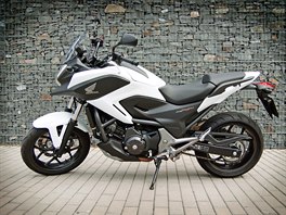 Univerzálnjí motocykl ne je Honda NC 750 X bychom v souasné nabídce asi...