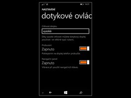 Displej smartphonu Nokia Lumia 735