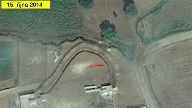 erven ipka ukazuje na opevnnou bojovou pozici v Kobani.