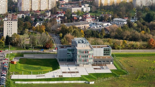 Prvn budova budoucho kampusu Univerzity Karlovy u hradeck fakultn nemocnice.