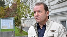 Karel Šiktanc už si verdikt „Vinen“ vyslechl, ale odvolal se. Soud bude... Karel Šiktanc už si verdikt „Vinen“ vyslechl, ale odvolal se. Soud bude...