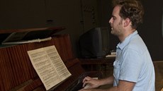 Ondřej Brousek a Martin Čičvák při zkoušení hry Amadeus Ondřej Brousek a Martin Čičvák při zkoušení hry Amadeus