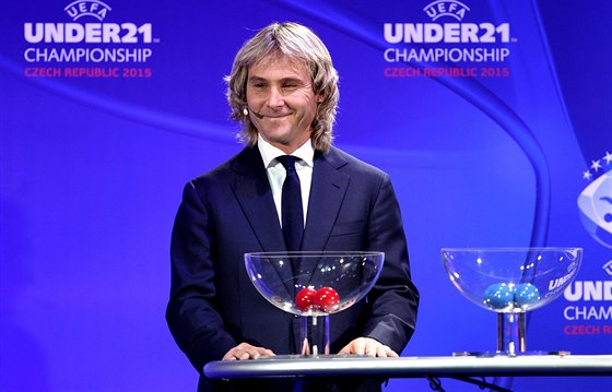 AMBASADOR. Bývalý fotbalista Pavel Nedvd je ambasadorem mistrovství Evropy do...