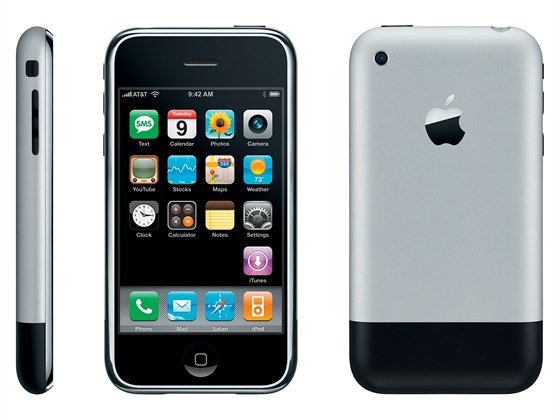 Na aukním portálu eBay jsou k mání prototypy prvního iPhonu.