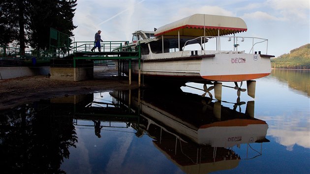 Zsti vyputn Mchovo jezero.