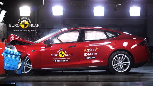 Crashtest Tesla S