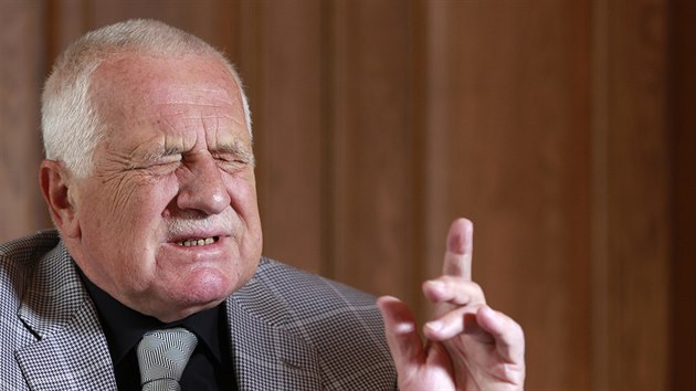 Exprezident Vclav Klaus pi rozhovoru pro MF DNES. (27. 10. 2014)