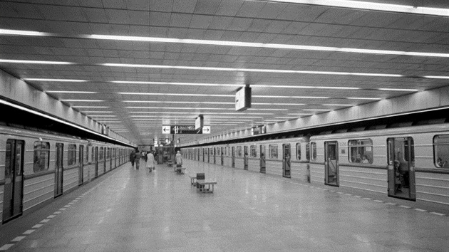 Stanice metra Vltavská v roce 1985