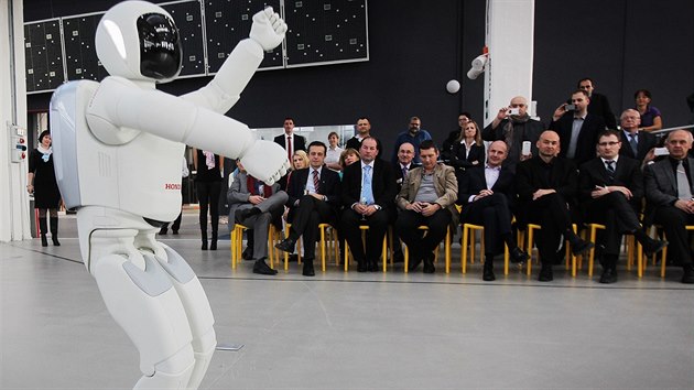 Science centrum Techmania v Plzni m na pr dn zapjen dva roboty Asimo japonsk firmy Honda.