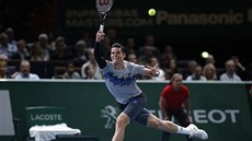 Kanadský tenista Milos Raonic ve finále turnaje v Paíi.