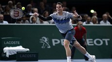 Kanadský tenista Milos Raonic ve finále turnaje v Paíi.