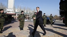 Alexandr Zacharenko míí na svou inauguraci (Donck, 4. listopadu 2014).