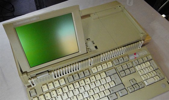 Poíta Amstrad PPC 512